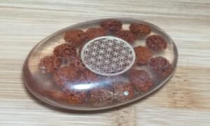 Wholesale Rudraksh Tree of Life Orgone Energy Palm Stones Pocket Stones for sale-Orgonite Energy Palm Stones