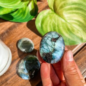 Labradorite Pillow Palm Stones-Natural Labradorite Crystal Palm Stone