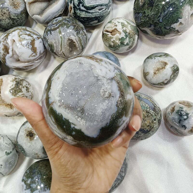 Wholesale Moss Agate Gemstone Spheres