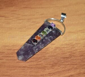 Wholesale Natural Stone Lepidolite Chip Pendents With Seven Chakra Gemstone Beads-Gemstone Seven Chakra Chip Beads Pendents